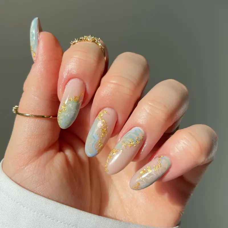 art_marble_nails_styles_1.webp